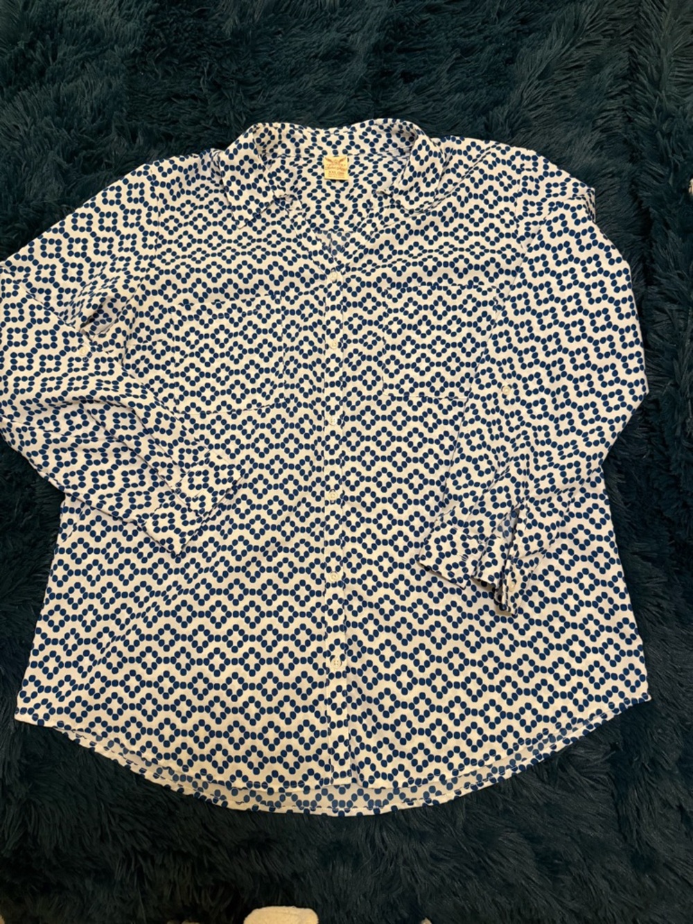 Women's White and Navy Geometric Button-Up Shirt. 2XL